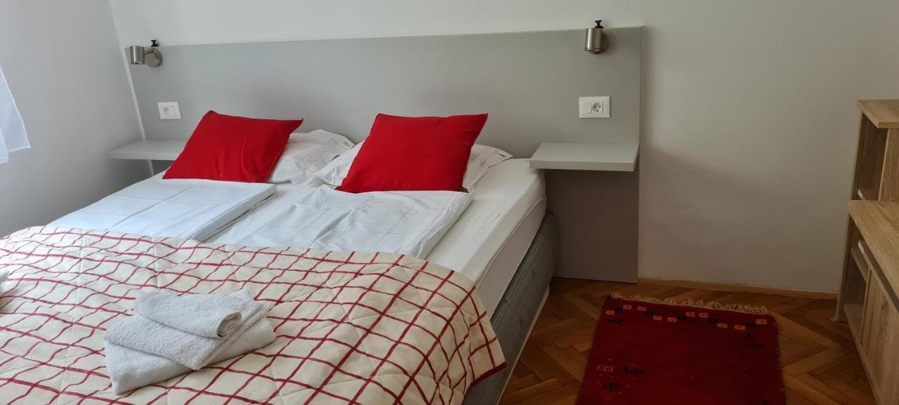 Sara Appartement Mostar Buitenkant foto
