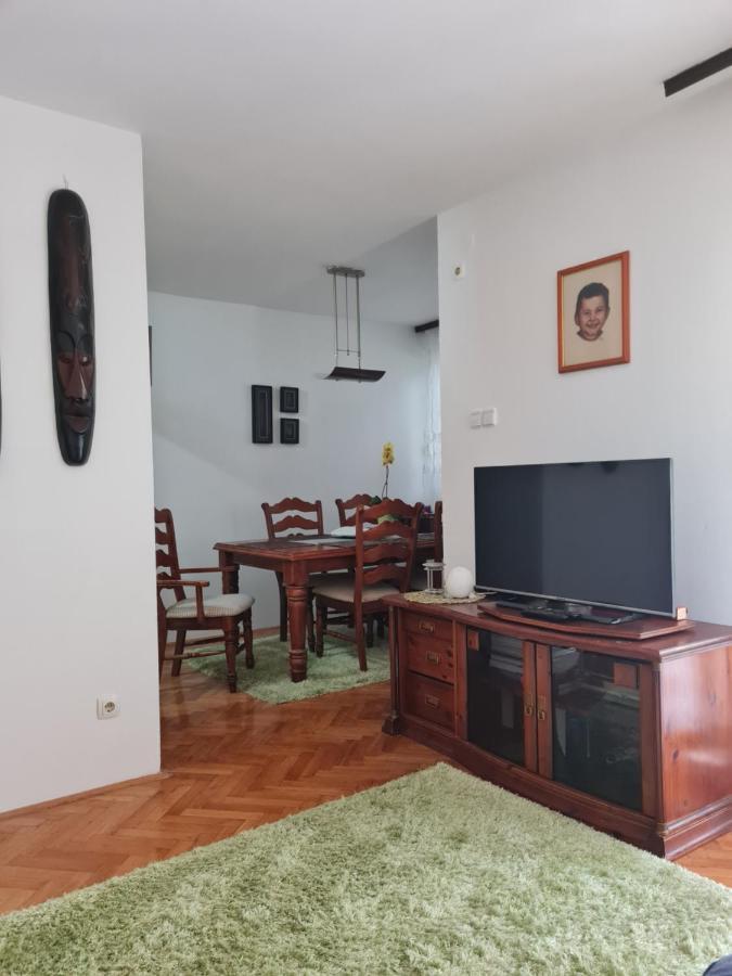 Sara Appartement Mostar Buitenkant foto